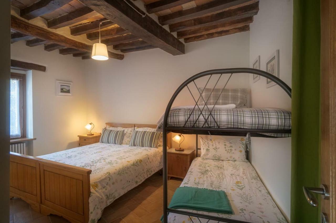 La casa sul ponte Mercatello sul Metauro Exterior foto
